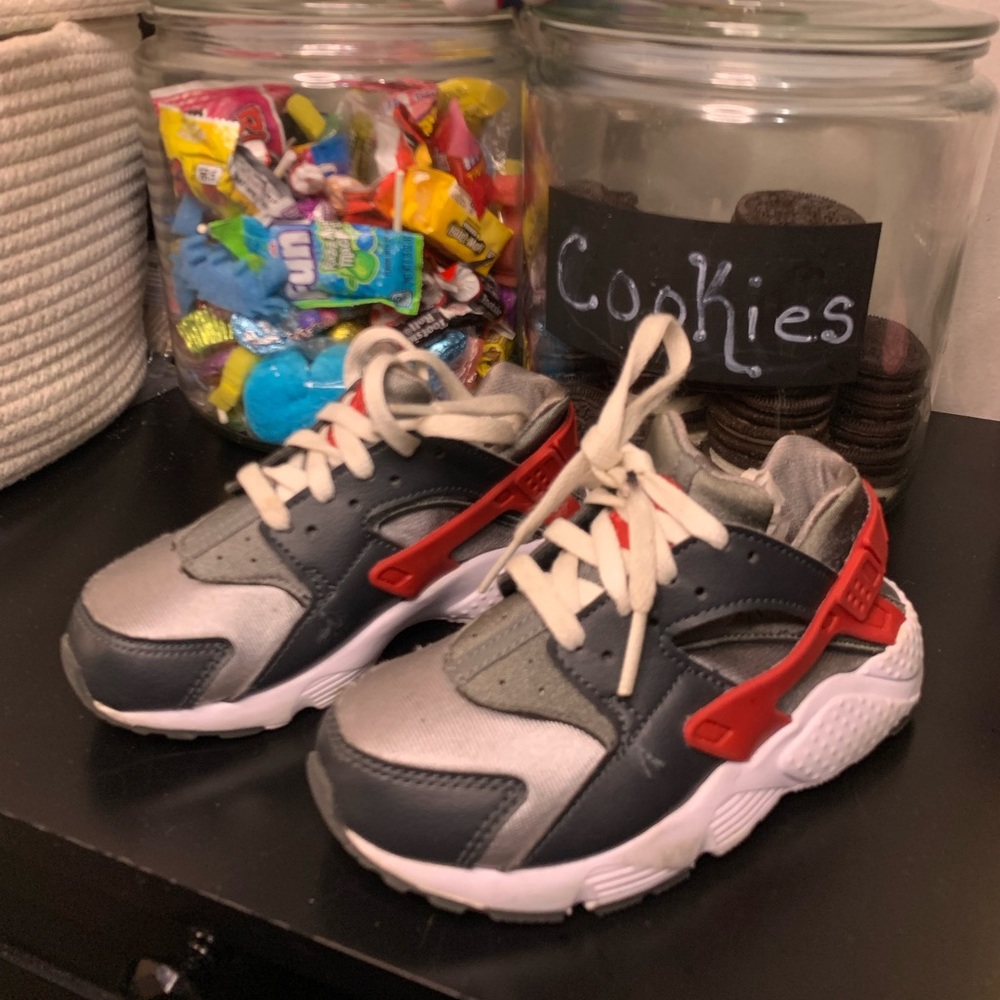 Toddler Nike sneakers.